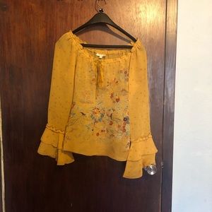 Beautiful long sleeve blouse